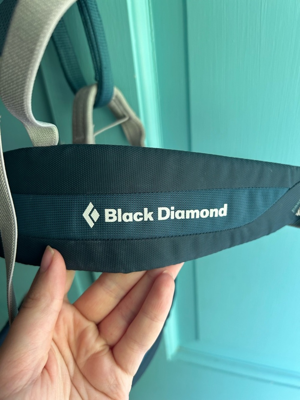 Women’s XS Black Diamond Climbing Harness in Teal and Gray - Picture 3 of 5